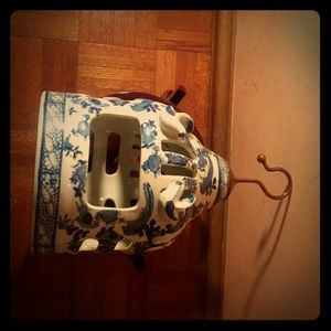 Vintage porcelain detailed design  home decore